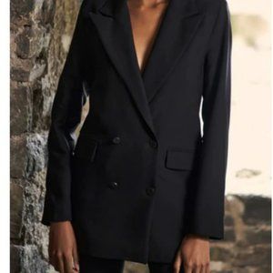 Classic Blazer in Black